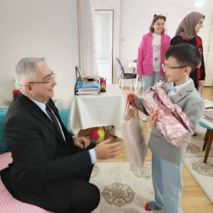 Toplumun Temel Taşı Ailelerimizin Yanında Olmaya Devam Ediyoruz - fotoğraf 1