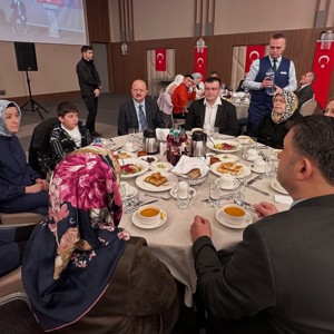 Aziz Şehitlerimizin Aileleri ve Kahraman Gazilerimizle İftardayız  - fotoğraf 5