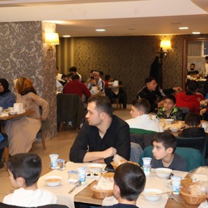Koruma ve Bakım Altındaki Çocuklarla İftar Programı - fotoğraf 4