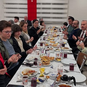 Kahramanlarımız ve Yakınları ile İftardayız - fotoğraf 9