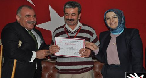 Bakan Yardımcısı Çiğdem Erdoğan Atabek, Görme Engelliler Rehabilitasyon Merkezi'ni ziyaret etti