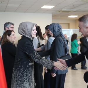 Aile ve Sosyal Hizmetler Bakanımız Göktaş, bakanlık personeli ile bayramlaştı - fotoğraf 4