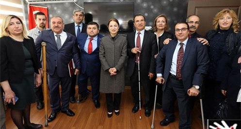 Bakan İslam Türkiye Sakatlar Konfederasyonu'nu Ziyaret Etti