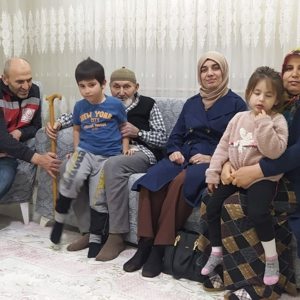 Dört Kuşak Bir Arada İftar Sofrasında  - fotoğraf 1