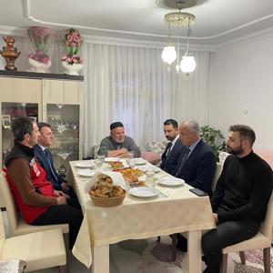 Şehidimiz Abdul Vahid Tanış’ın Kabrini Ziyaret ve Ailesiyle İftar! - fotoğraf 4