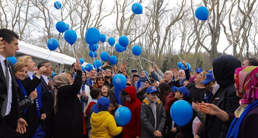 "Otizmle mücadelede ailelerimizi yalnız bırakmadık, bundan sonra da bırakmayacağız"