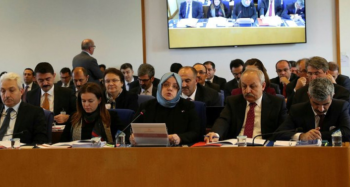 Aile, Çalışma ve Sosyal Hizmetler Bakanı Zehra Zümrüt Selçuk: "Kamuda engelli memur sayısı 53 bin 964'e ulaştı. 2019 yılını 'Yaşlı Yılı' ilan edeceğiz "