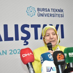 Aile Bizim En Kıymetli Hazinemizdir - fotoğraf 2