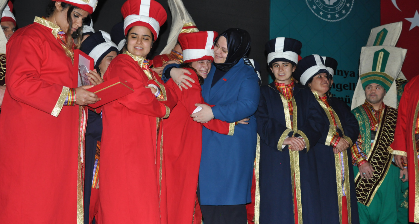 Bakan Zehra Zümrüt Selçuk, “ Hedefimiz adanmış hayatlara bir nefes, bir soluk verebilmek”