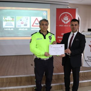 “Minik Trafik Dedektifleri İşbaşında” Trafik Eğitimi Etkinliği - fotoğraf 3