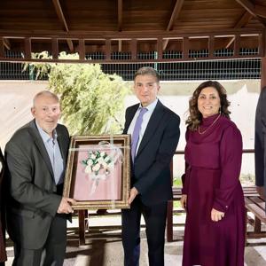 Daire Başkanımız Sayın Ahmet EVCİL ve İl Müdürümüz Sayın Emine BÖÇKÜN; Karesi Huzurevi Yaşlı Bakım ve Rehabilitasyon Merkezi Müdürlüğümüze Ziyaret Gerçekletirdi. - fotoğraf 2