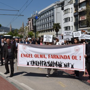 Otizmi yalnızca bir ay değil, her gün fark ediyoruz! Kabul ediyor, destekliyor, birlikte yürüyoruz - fotoğraf 1