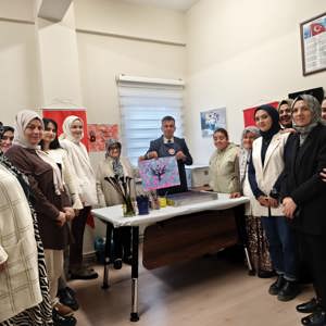 Ailemle Ebru Yapıyorum Etkinliği - fotoğraf 2