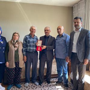 Vatan Sevdalısı Bir Gönül İnsanı: Mehmet Tahir Karatay’a Gazilik Onuru - fotoğraf 2