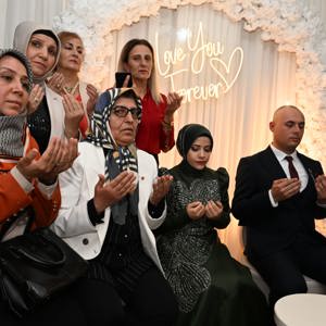Genç Çiftin Söz Merasimi - fotoğraf 3