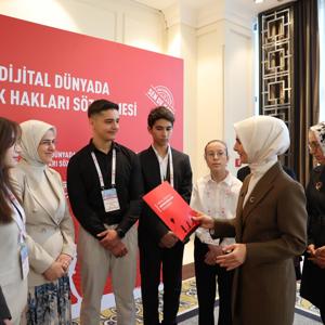 Aile ve Sosyal Hizmetler Bakanımız Göktaş, "Dijital Dünyada Çocuk Hakları Sözleşmesi"ne ilk imzayı attı - fotoğraf 5