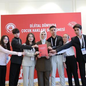 Aile ve Sosyal Hizmetler Bakanımız Göktaş, "Dijital Dünyada Çocuk Hakları Sözleşmesi"ne ilk imzayı attı - fotoğraf 2