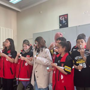 Emirdağ Sosyal Hizmet Merkezi'nde Geleceğin Meslek Sahipleri Sahnedeydi - fotoğraf 3