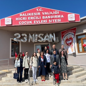 23 Nisan Ulusal Egemenlik ve Çocuk Bayramı çerçevesinde Bandırma Hicri Ercili Çocukevleri Sitesi Merkezimizdeki Çocuklarımızla Bir Araya Geldik - fotoğraf 6