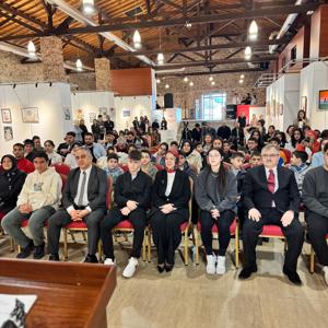 "Benim Renklerim" Sergisi Dolmabahçe Sanat Galerisi’nde Açıldı. - fotoğraf 2