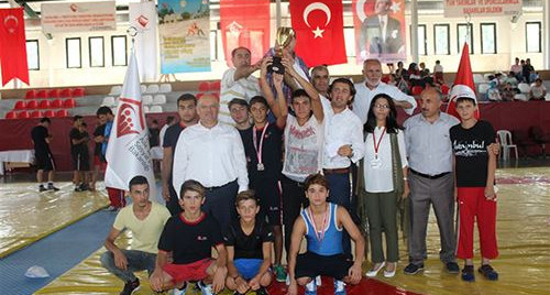 ÇHGM Türkiye 6. Yıldız Erkekler Serbest Güreş Şampiyonası yapıldı