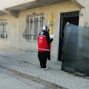 Kırmızı Yeleklilerle Aileden Topluma Destek Eli - fotoğraf 5