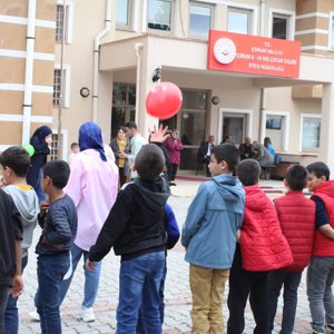 23 Nisan Ulusal Çocuk Bayramı  Çocuk Evleri Sitesi Müdürlüğünde Kalan Çocuklarımızla Coşkuyla Kutlandı - fotoğraf 9