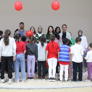 23 Nisan Ulusal Çocuk Bayramı  Çocuk Evleri Sitesi Müdürlüğünde Kalan Çocuklarımızla Coşkuyla Kutlandı - fotoğraf 1