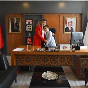 23 Nisan Ulusal Egemenlik ve Çocuk Bayramı kutlama programı gerçekleştirildi. - fotoğraf 8