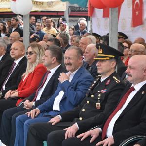 23 Nisan Ulusal Egemenlik ve Çocuk Bayramı kutlama programı gerçekleştirildi. - fotoğraf 1