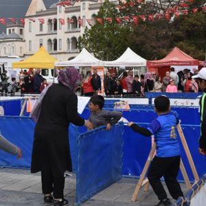 2025 Aile Yılı etkinlikleri kapsamında aile temalı oryantiring yarışması düzenlendi. - fotoğraf 2