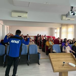 Çocuk Evleri Koordinasyon Merkezi Personellerimize “Afet Farkındalık Eğitimi” - fotoğraf 1