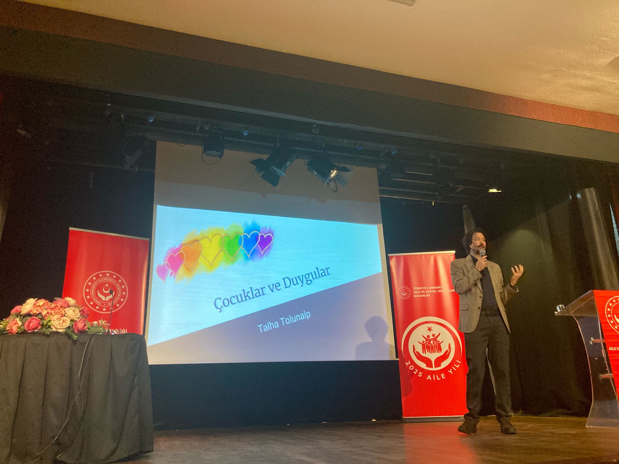 2025 Aile Yılı kapsamında; Klinik Psikolog Talha TOLUNALP tarafından  “Çocukların Duygularını Anlamak ve Onlara Eşlik Etmek İçin Neler Yapabiliriz?” konulu eğitim gerçekleştirilmiştir.