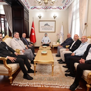 Valimiz Doç. Dr. Kübra Güran Yiğitbaşı öncülüğünde, İl Müdürlüğümüz ile Afyonkarahisar Düğün ve Toplantı Salonları İşletmecileri Yardımlaşma ve Dayanışma Derneği arasında protokol töreni düzenlendi. - fotoğraf 4