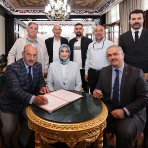 Valimiz Doç. Dr. Kübra Güran Yiğitbaşı öncülüğünde, İl Müdürlüğümüz ile Afyonkarahisar Düğün ve Toplantı Salonları İşletmecileri Yardımlaşma ve Dayanışma Derneği arasında protokol töreni düzenlendi. - fotoğraf 1