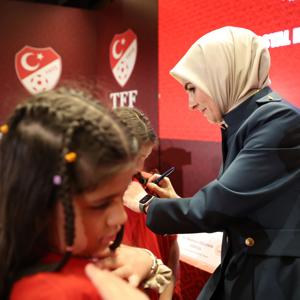 Aile ve Sosyal Hizmetler Bakanlığı ile TFF arasında iş birliği protokolü imzalandı - fotoğraf 8