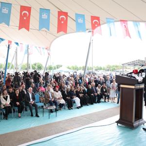 Bakanımız Göktaş, Pendik'te El Emeği Çarşısı ve "Kalpten Kadraja" fotoğraf sergisi açılışına katıldı - fotoğraf 3