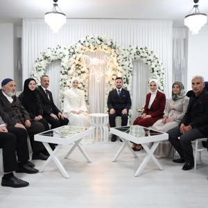 Aile ve Sosyal Hizmetler Bakanımız Göktaş, İstanbul'da kendisini sosyal medyadan davet eden gence kız istedi - fotoğraf 2