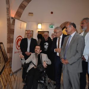 Ahsap Yakma Daglama Sanati Sergisi ile Engelliler Haftasi'nda Sanatin Birlestirici Gucu Vurgulandi - fotoğraf 2