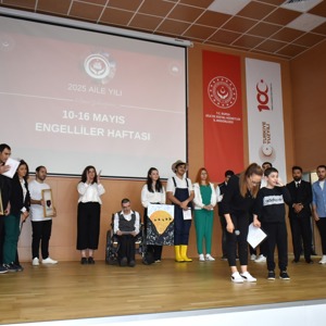 Ailemiz, Farklılıklarımız En Büyük Zenginliğimiz" temalı program gerçekleştirildi - fotoğraf 11