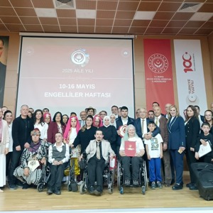 Ailemiz, Farklılıklarımız En Büyük Zenginliğimiz" temalı program gerçekleştirildi - fotoğraf 14