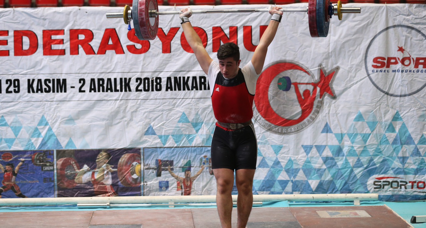 Halterde Yüzümüzü Güldüren Başarı