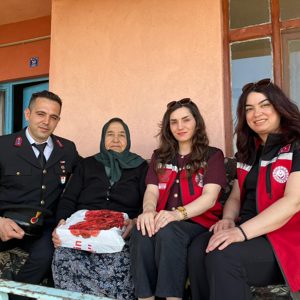 Sosyal Hizmet Merkezlerimizin Anneler Günü Ziyaretleri - fotoğraf 10