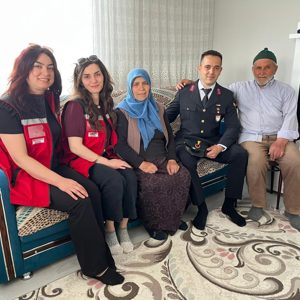 Sosyal Hizmet Merkezlerimizin Anneler Günü Ziyaretleri - fotoğraf 2
