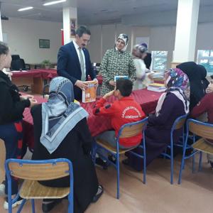 Öğrencilerimize Kitap Dağıtımı - fotoğraf 3
