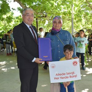 Ailede Sevgi, Toplumda Huzur - fotoğraf 3