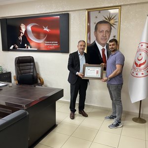 Teşekkür Belgesi Takdimi - fotoğraf 1