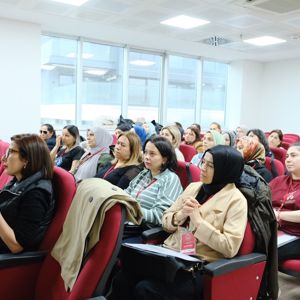 Çocuklara Daha Güvenli Bir Gelecek İçin Bakım Personeline Güçlendirme Eğitimi - fotoğraf 6