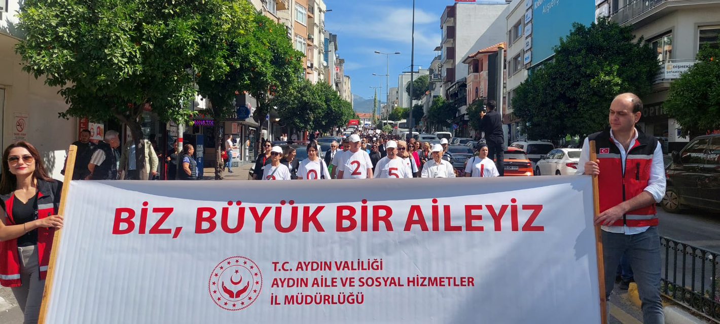 2025 Aile Yılı Kortej Yürüyüşü Büyük Bir Coşkuyla Gerçekleştirildi
