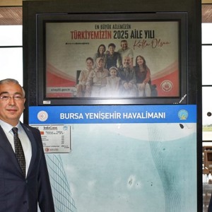 İl Müdürümüz Faruk Uysal, Yenişehir Havalimanı Müdürü Mustafa Bozkurt ile birlikte, 2025 Aile Yılı tabelalarını yerinde inceledi.  - fotoğraf 1